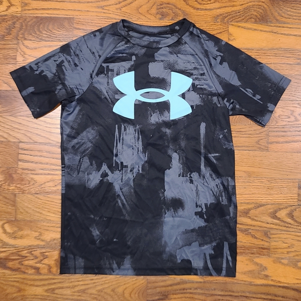 Under Armour Black and Gray with a Blue UA Logo Short Sleeve Tee Dry Fit Youth M